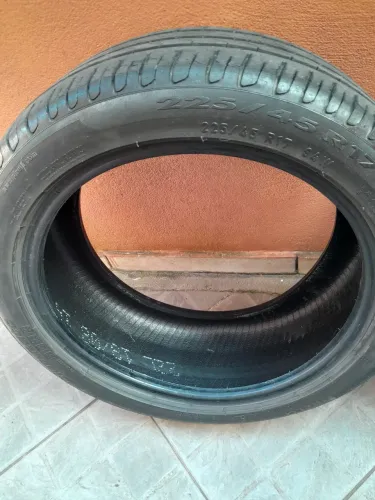 Pneus Pirelli P7 225 X 45r17