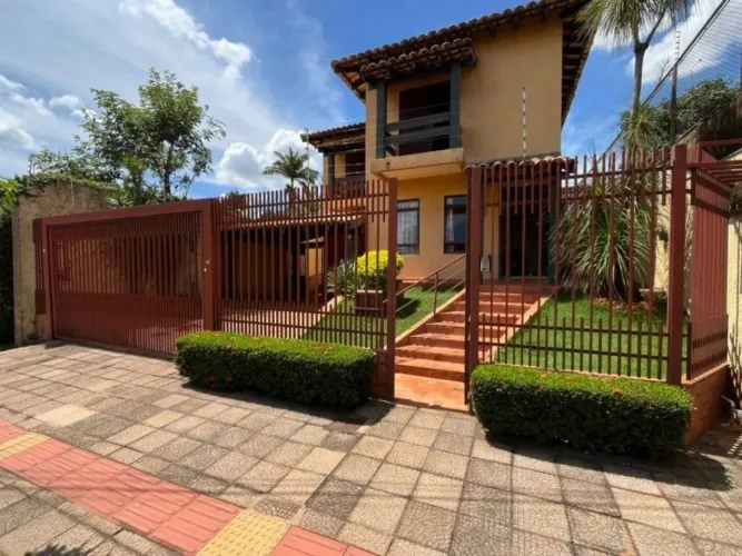 Sobrado à venda, 3 quartos, 2 suítes, 2 vagas, Vila Antônio Vendas - Campo Grande/MS