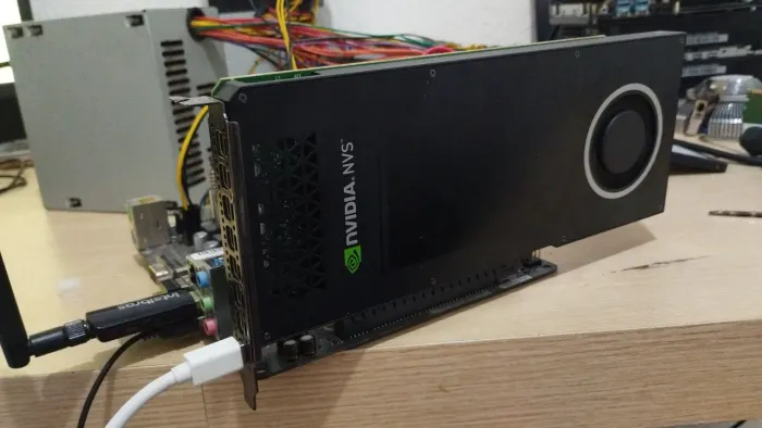 Placa de vídeo nvidia nvs 810