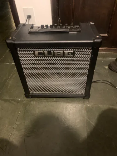 Amplificador CUBE 80GX cosm roland Boss guitarra 
