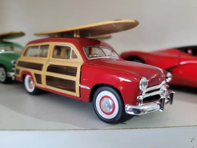 Miniatura Ford Woody Wagon 1949,,1/32