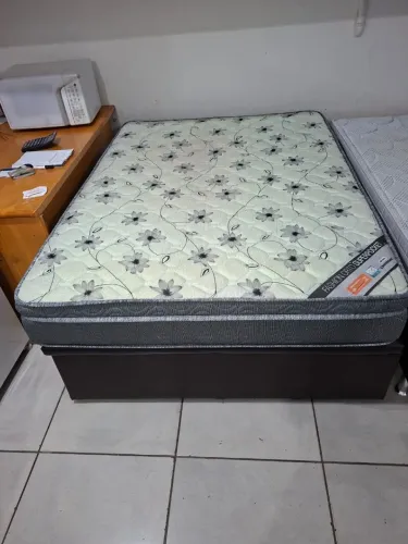 Cama box Bau casal colchão Ortobom molas ensacandas bambú