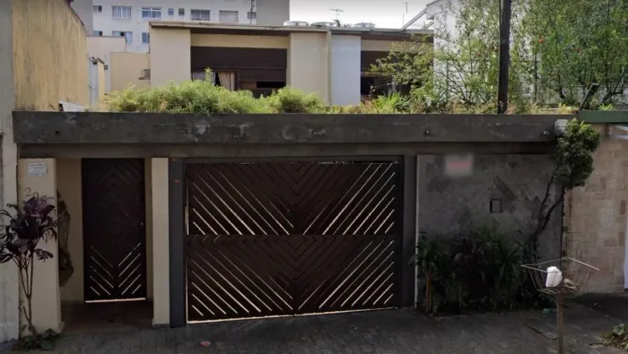 Vende-se lindo e espaçoso sobrado no Planalto Paulista para uso comercial ou residencial!!