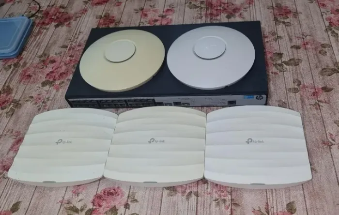 KIT DE EQUIPAMENTOS DE REDE WI-FI - UBIQUITI + TP-LINK OMADA + SWITCH HP POE