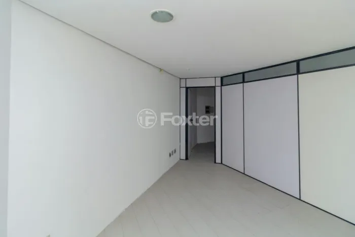 Sala / Conjunto Comercial à venda Avenida Cristóvão Colombo, Higienópolis - Porto Alegre