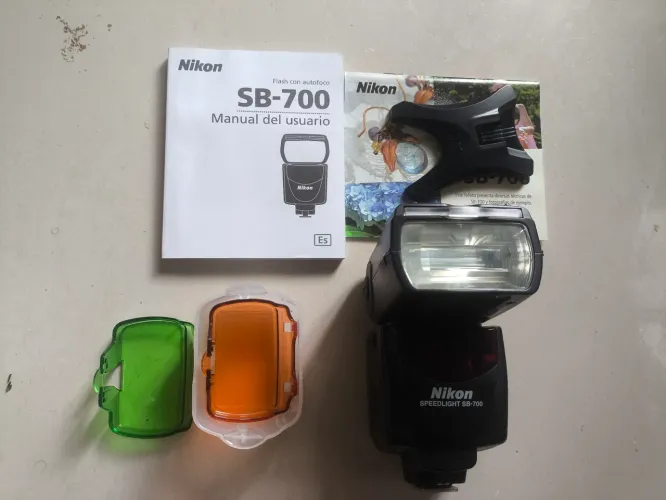 Flash Speedlight Nikon SB-700