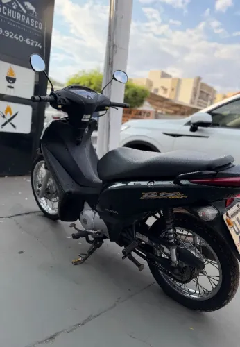 Vende-se Honda Biz 125 ES