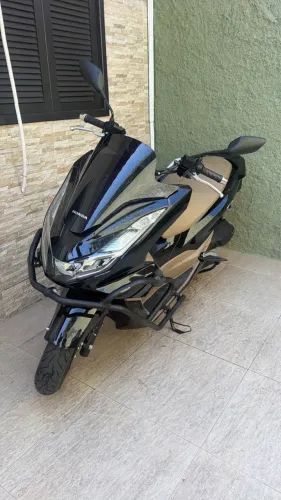 Honda PCX DLX 2026 