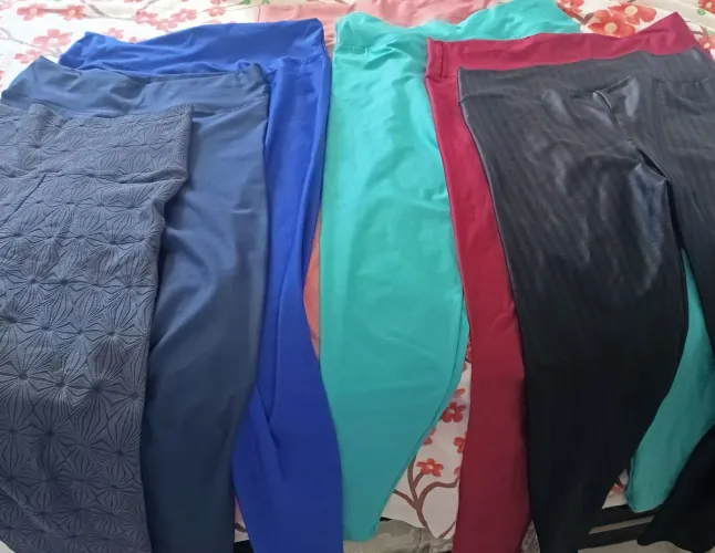Calça academia semi nova