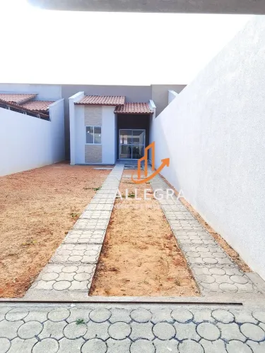 CASA PLANA COM 3 QUARTOS