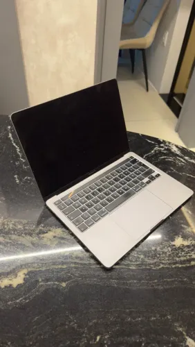MacBook Pro 2019 - Touch Bar - 256GB e 8GB