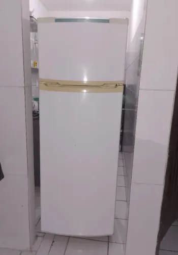 VENDO GELADEIRA R$500