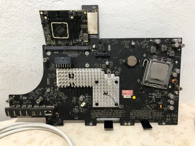Placa principal iMac 27 core2duo ( Leia a descrição