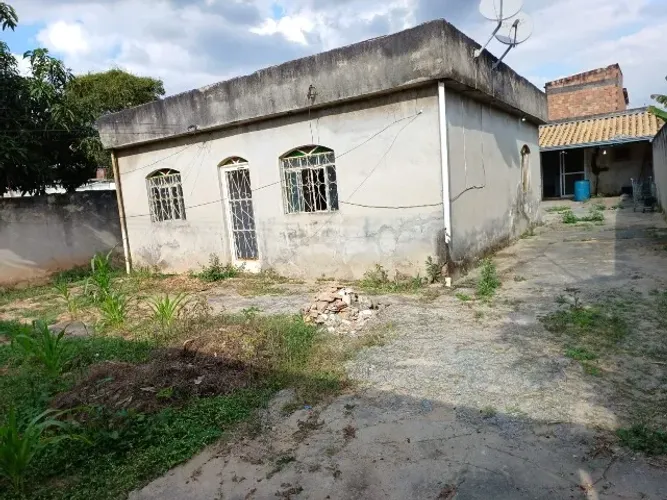 Casa com lote 360