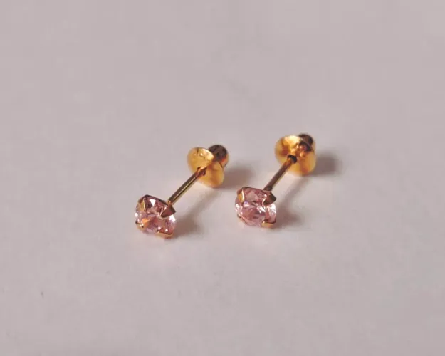 BRINCO INFANTIL EM OURO 18K COM ZIRCÔNIA ROSA 3.0mm
