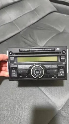 Radio original Nissan Livina
