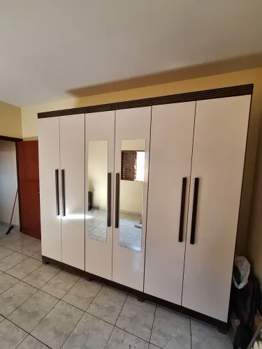 Vendo guarda-roupa
