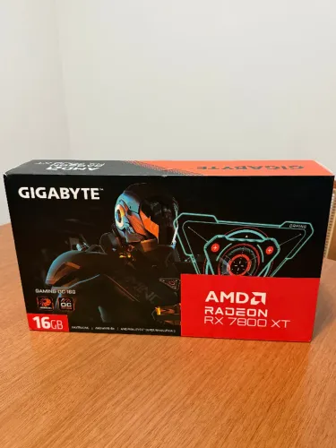 Placa de Video Gigabyte RX 7800 XT Gaming OC