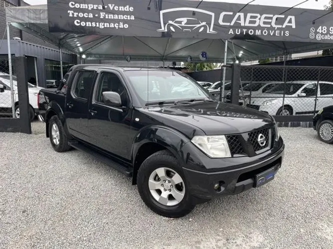 Nissan Frontier XE CD 4X4 2.5 TB Diesel 2013