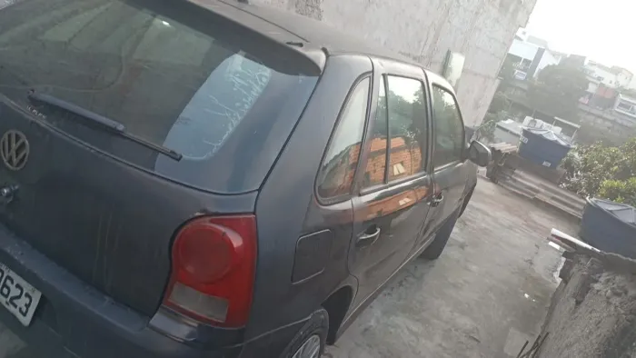 Carro g4 2008 de 4 portas