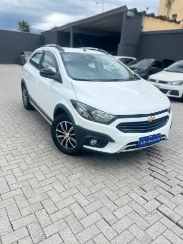 Chevrolet Onix Activ 1.4 8V Flex Mec. 4P 2018