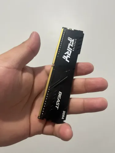  [VENDO] Memória RAM Kingston Fury Beast 8GB DDR4 3200MHz