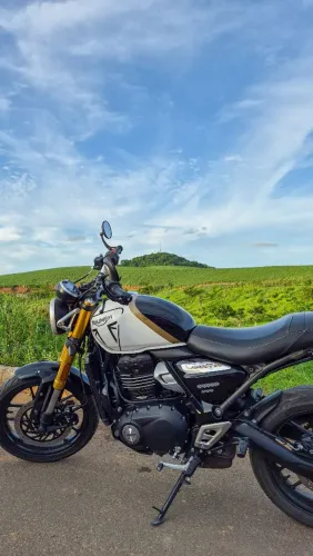Triumph speed 400