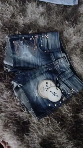 Vende se roupas