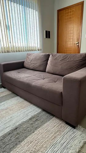 Sofá 3 lugares 190cm
