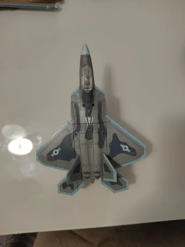 Miniatura Caça F-22 plástico Escala 1:100