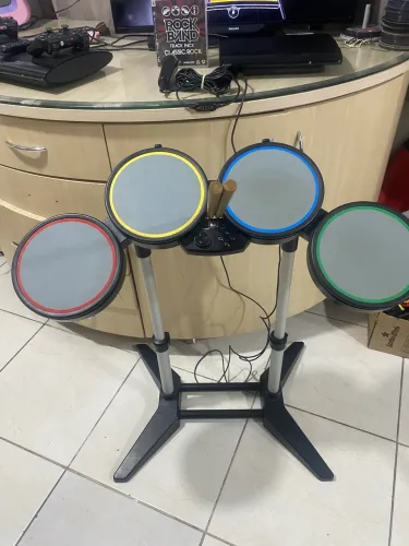 Bateria + Microfone + Jogo Original Rock Band Classic Rock Ps3