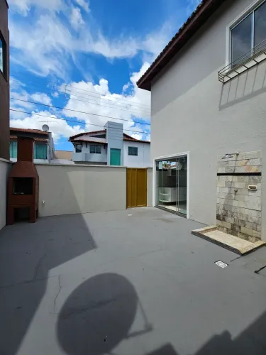 CIDADE JARDIM 1 - Bacelar Imóveis aluga casa duplex com 3 quartos, Parque Verde 