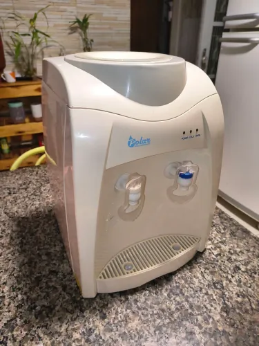 Polar Bebedouro eletrônico branco água gelada e natural