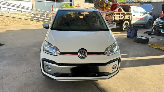 Volkswagen Up! Cross 1.0 TSI Total Flex 12V 5P 2018