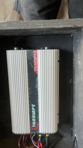 Vento trio, com módulo de 1200x4 canal 1 corneta,Tuíta, médio400mb , alto falante