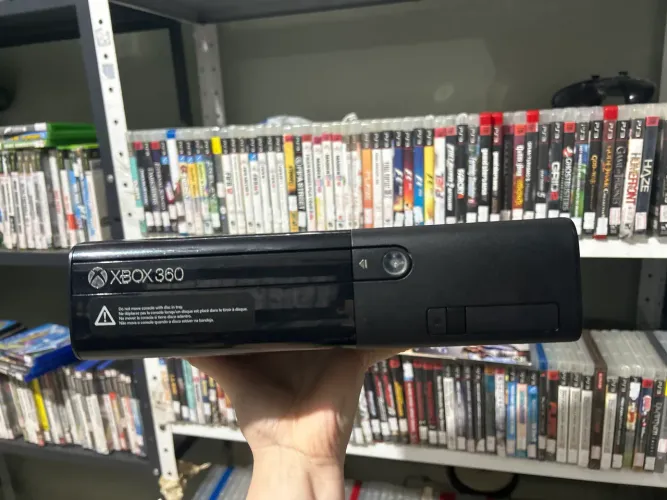 Xbox 360 RGH com defeito