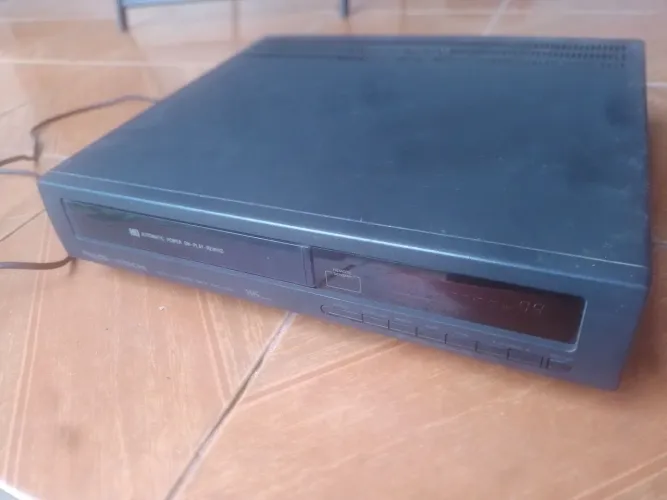Vídeo cassete Philco itachi PVC 6000