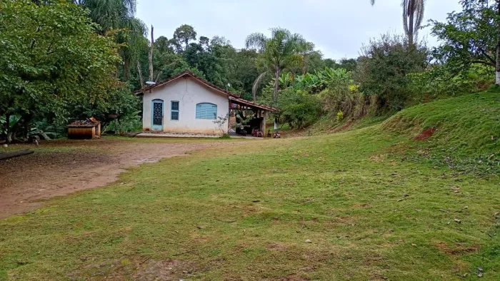 Sítio Canaã, a sete km de Guapiara - SP