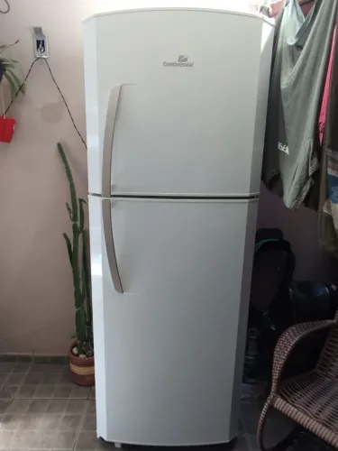 Geladeira Continental 490L - Ótimo estado - R$1000,00