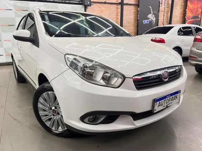 Fiat Grand Siena Essence 1.6 Flex 16V 2015