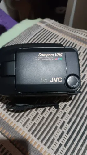 Filmadora compacta JVC VHS-C GR-AXM10U