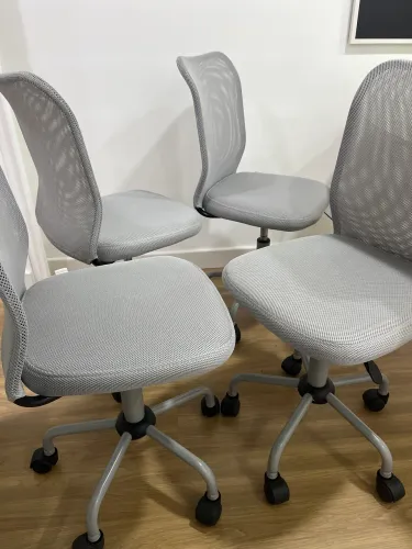 Cadeiras giratórias tok&stok