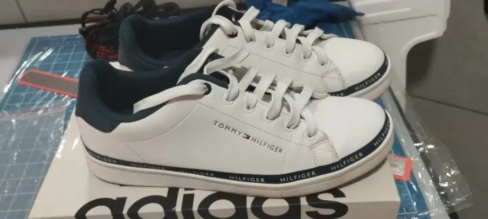 Tênis branco tommy hilfiger masculino Couro legitimo