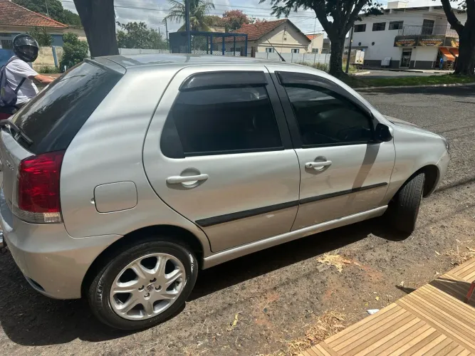 Rodas Aro 15 Fiat com pneus novos 175 65 15
