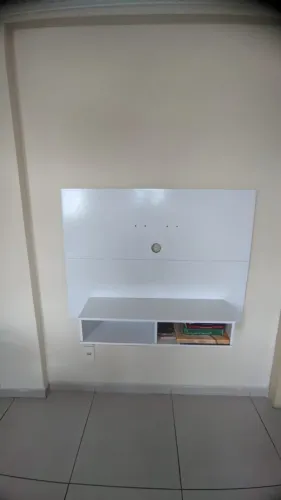 Painel para TV Branco com Nicho
