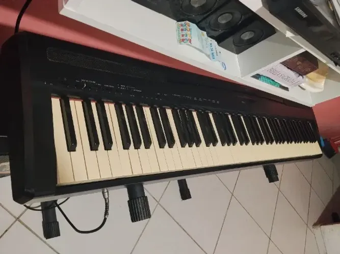 Piano Yamaha p95