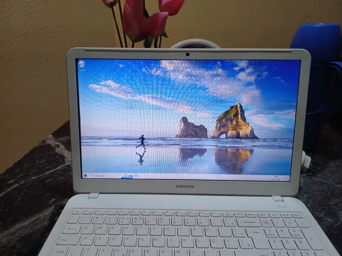 Notebook Samsung pra conserto (leia a descrição)