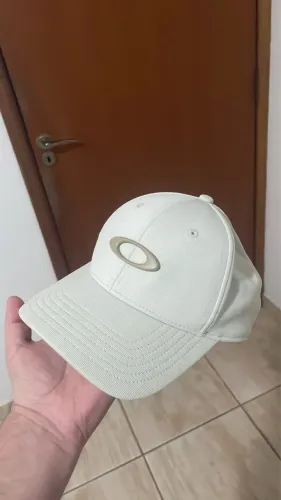 Boné Oakley Tincan