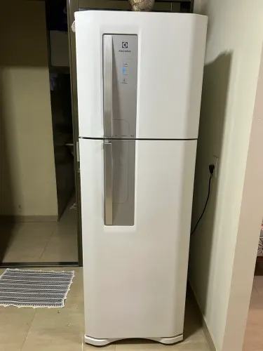 Geladeira eletrolux 382 l