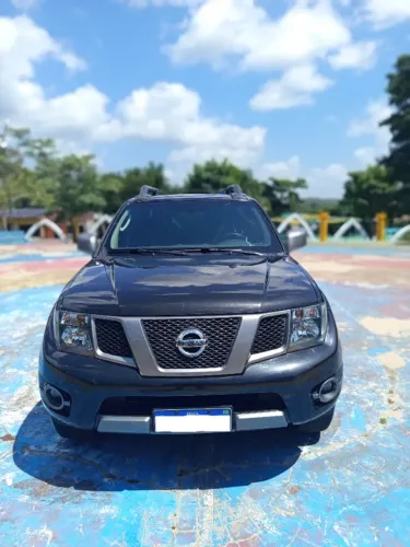 Nissan Frontier SV AT. CD 4X4 2.5 TB Dies. Aut. 2016